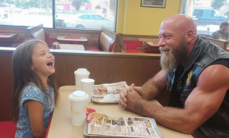 Everyone Thought This Tattooed Biker Was A Predator Until The Cops Found His Reality..